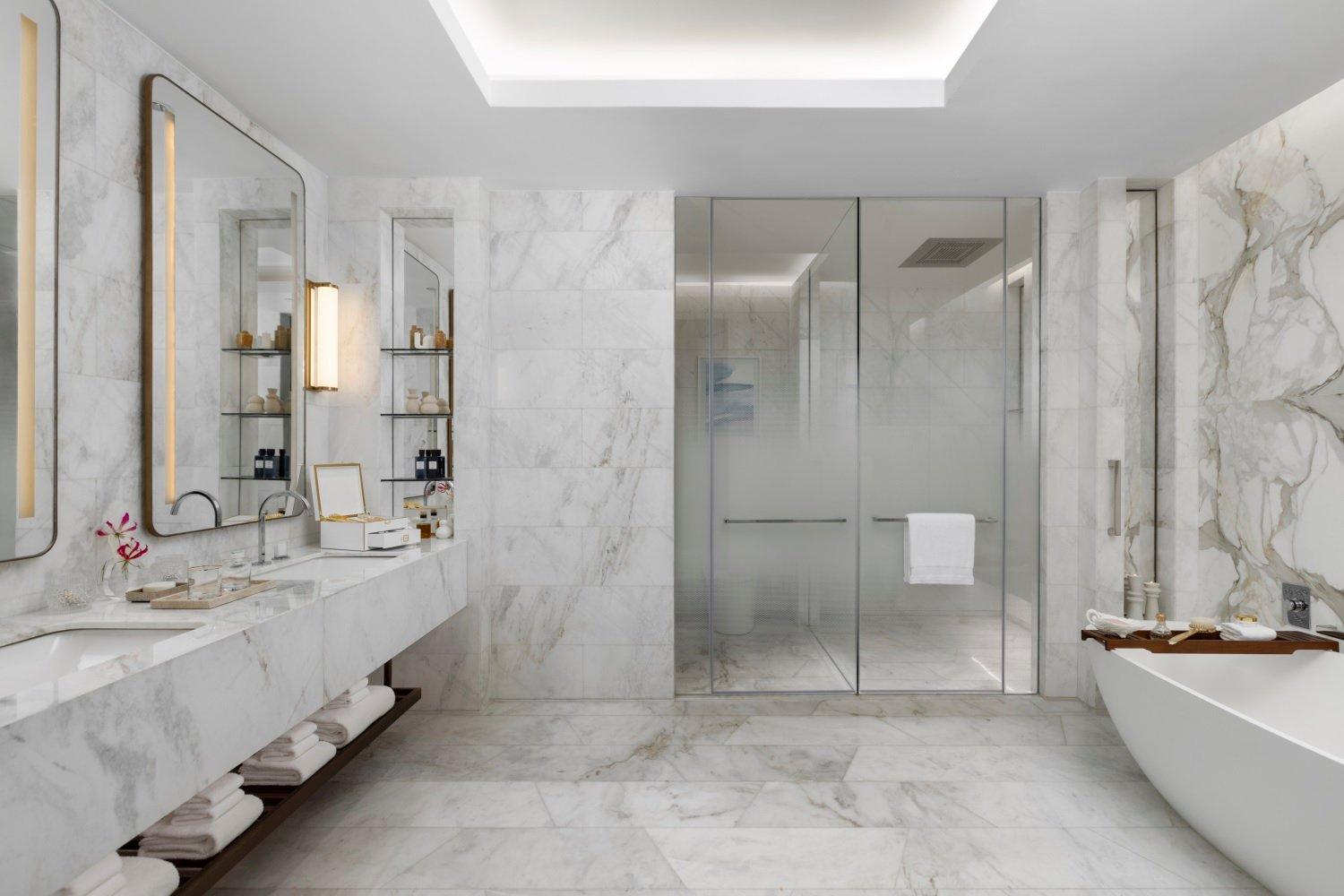 Signature Penthouse Bathroom